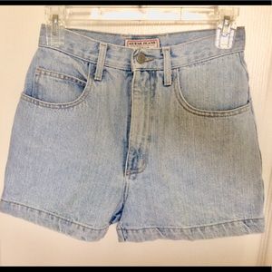 Vintage Guess Jean Shorts Light Wash Size 27